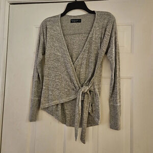 Abercrombie & Fitch Top Womens Size XS Grey Gray Wrap Stretch Long Sleeve Cozy